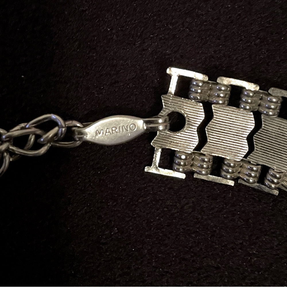 Women’s Silver Tone Chain Choker Necklace By Marino - Picture 5 of 5